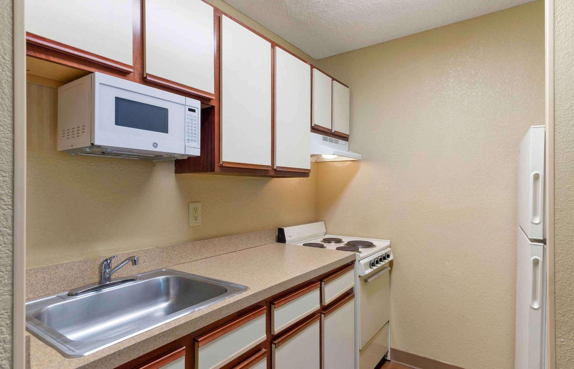 Extended Stay America Select Suites - Atlanta - Kennesaw Chastain Rd Екстер'єр фото