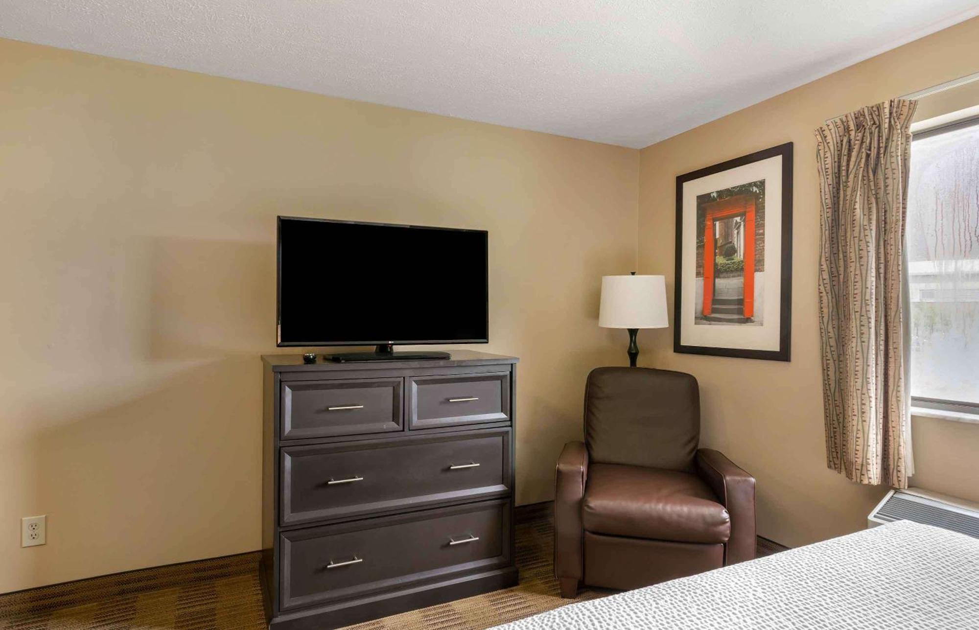 Extended Stay America Select Suites - Atlanta - Kennesaw Chastain Rd Екстер'єр фото